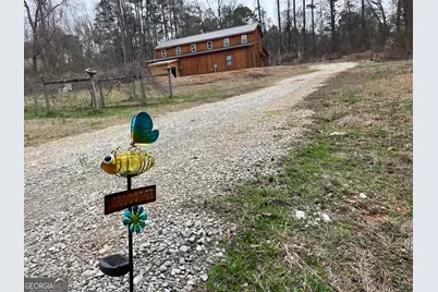 8470B Hearn Rd, Chattahoochee Hills, GA 30268 - Photo 2