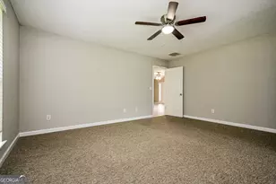 5866 Waggoner Ct, Rex, GA 30273 - Photo 10