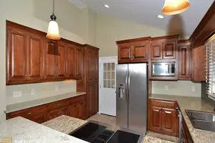 1019 Crane Rd NE, Atlanta, GA 30324 - Photo 10