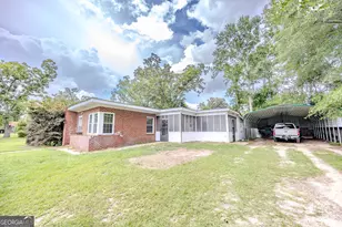 10 W Graham St, McRae-Helena, GA 31055 - Photo 1