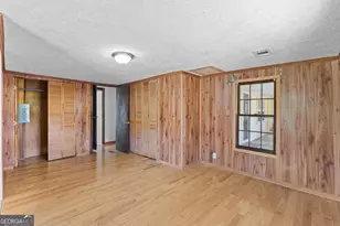 176 Midland St, Williamson, GA 30292 - Photo 32
