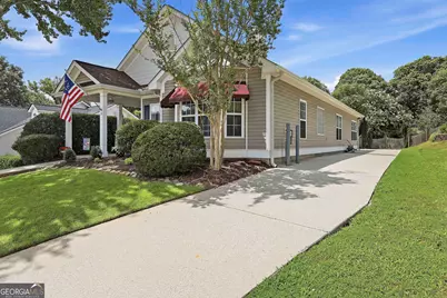 38 The Crescent, Newnan, GA 30263 - Photo 4