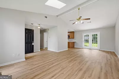 208 Sun Valley Drive, Warner Robins, GA 31093 - Photo 6