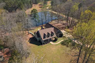 135 Fischer Spur Rd, Newnan, GA 30265 - Photo 2