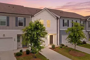 209 Buckingham Ln, Hoschton, GA 30548 - Photo 4