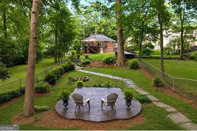 12 Arc Way NE, Atlanta, GA 30305 - Photo 2
