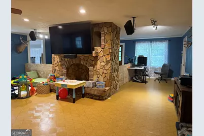 725 James Currie Road, Dublin, GA 31021 - Photo 10