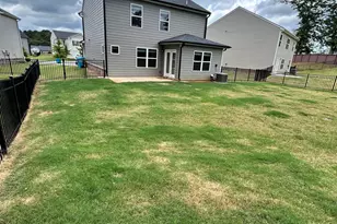 9 Charleston Ct, Statham, GA 30666 - Photo 2