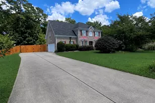 2841 Weatherstone Cir SE, Conyers, GA 30094 - Photo 2