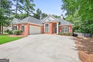 95 Lyndhurst Way, Sharpsburg, GA 30277 - Photo 2