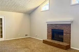 524 Julius Dr, Stone Mountain, GA 30087 - Photo 2