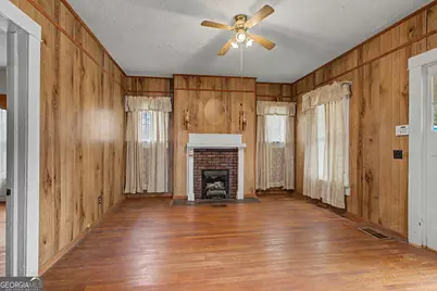 464 Sargent Main Street, Newnan, GA 30263 - Photo 18