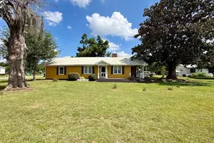 301 E Willow Lake Dr, Metter, GA 30439 - Photo 2