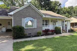 201 Briarwood Cir, Summerville, GA 30747 - Photo 2