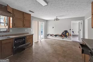 4442 Lombard Rd, Ellenwood, GA 30294 - Photo 10