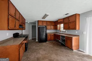 4442 Lombard Rd, Ellenwood, GA 30294 - Photo 8