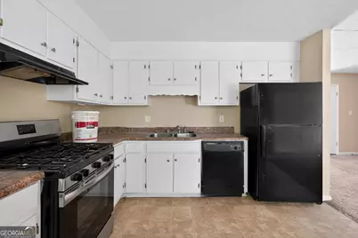 4070 Chimney Ridge Way, Ellenwood, GA 30294 - Photo 6