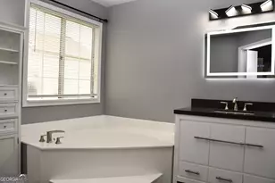 5932 Homestead Cir, Rex, GA 30273 - Photo 14
