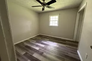 102 Modred Ct, Warner Robins, GA 31093 - Photo 4