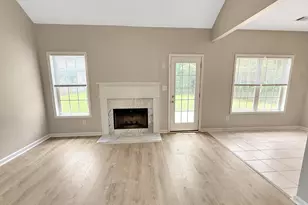 122 Kayla Ct, Griffin, GA 30223 - Photo 2