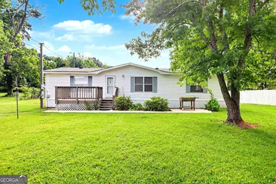 34 Combs Street, Locust Grove, GA 30248 - Photo 1