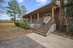 12 Clearwater Rd, Sharpsburg, GA 30277 - Photo 2