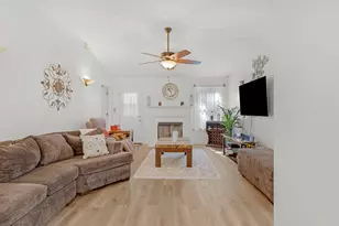 212 Brandon Ridge Cir, Stockbridge, GA 30281 - Photo 4