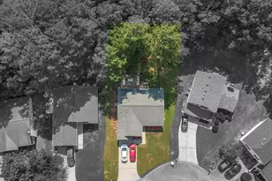 212 Brandon Ridge Cir, Stockbridge, GA 30281 - Photo 2