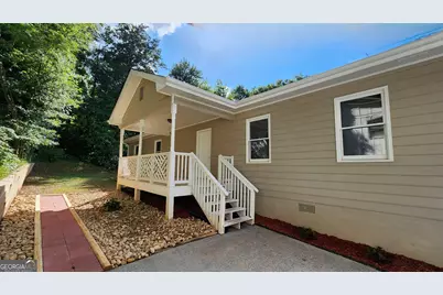 188 Poplar Street, Buford, GA 30518 - Photo 1