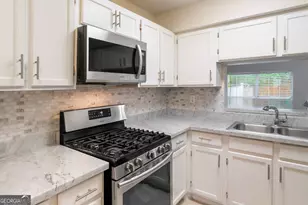 3231 Long Iron Dr, Lawrenceville, GA 30044 - Photo 8