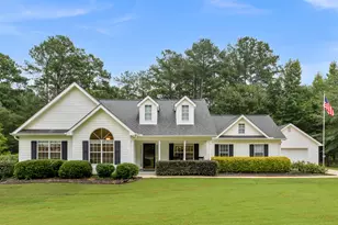 122 Old Stonewall Dr, Locust Grove, GA 30248 - Photo 2