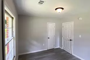 2328 Bonner Rd, East Point, GA 30344 - Photo 32