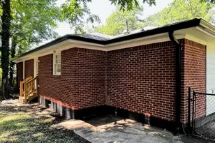 2328 Bonner Rd, East Point, GA 30344 - Photo 6