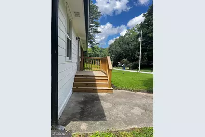2328 Bonner Road, East Point, GA 30344 - Photo 8
