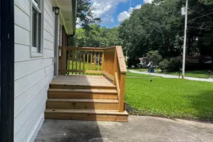 2328 Bonner Rd, East Point, GA 30344 - Photo 8