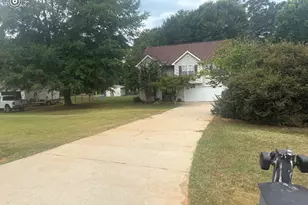 112 Canterbury Ct, Jackson, GA 30233 - Photo 2