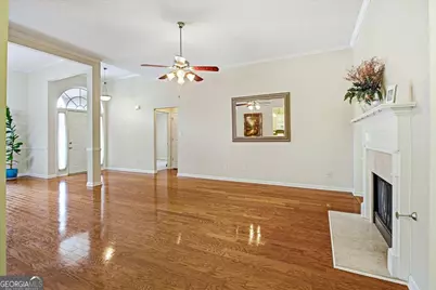 100 Avondale Circle, Newnan, GA 30265 - Photo 6