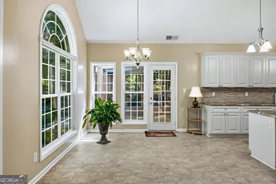 100 Avondale Circle, Newnan, GA 30265 - Photo 12