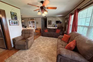 57 Lakeside Dr, Tifton, GA 31793 - Photo 2