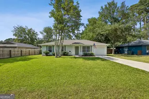 202 Royal Ave, Kingsland, GA 31548 - Photo 2