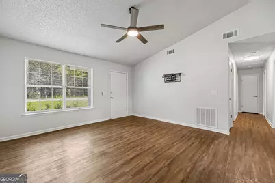 202 Royal Avenue, Kingsland, GA 31548 - Photo 8