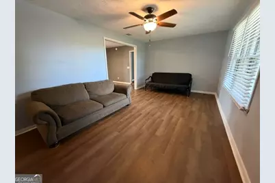 815 E Edwards Street, Mount Vernon, GA 30445 - Photo 10