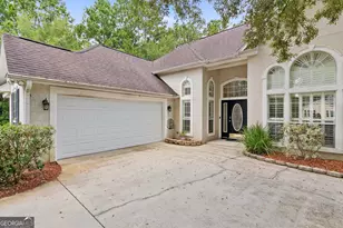 203 Cumberland Dr, Kingsland, GA 31548 - Photo 2