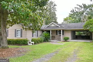 1301 Dean Dr, Waycross, GA 31501 - Photo 1