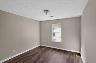 22 Canterbury Dr, Grantville, GA 30220 - Photo 16