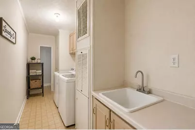 2048 Highway 82, Statham, GA 30666 - Photo 16