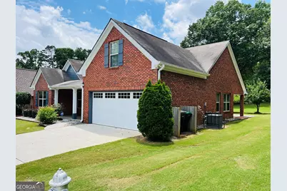 5750 Crest Hill Drive, Buford, GA 30518 - Photo 2