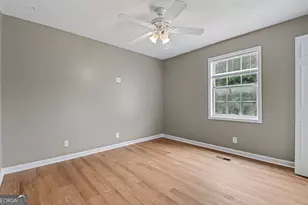 2102 Sandtree Ct SW, Atlanta, GA 30331 - Photo 8