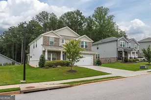 4467 Bethany Manor Dr, Snellville, GA 30039 - Photo 4