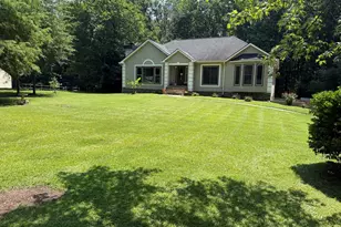 145 London Ln, Sharpsburg, GA 30277 - Photo 2